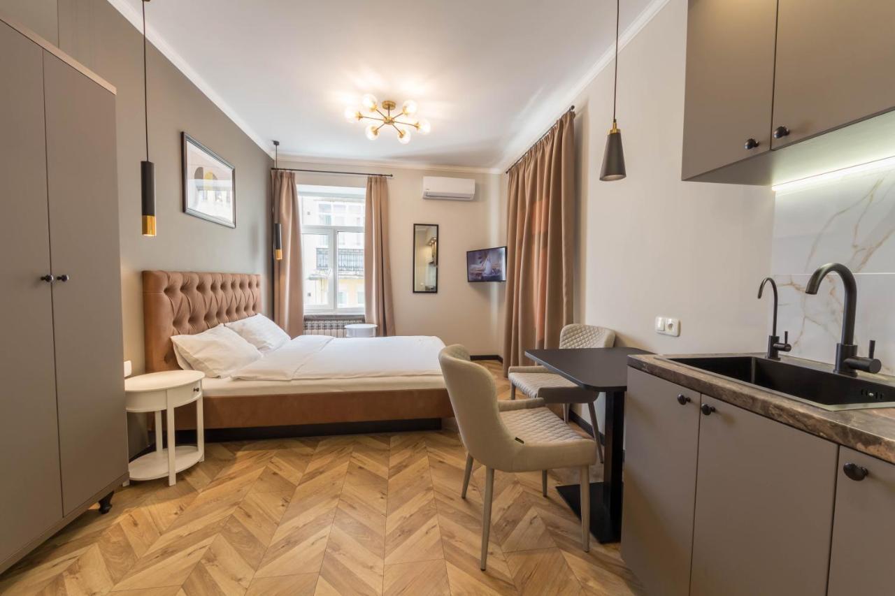 Design Apartment On Mykhailivskyi Ln. 4 Kyiv Exterior photo